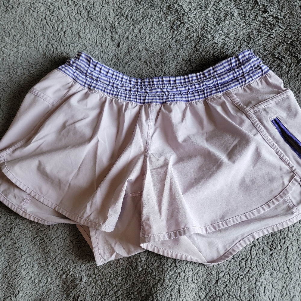 Lululemon Tracker Short, Size 8
